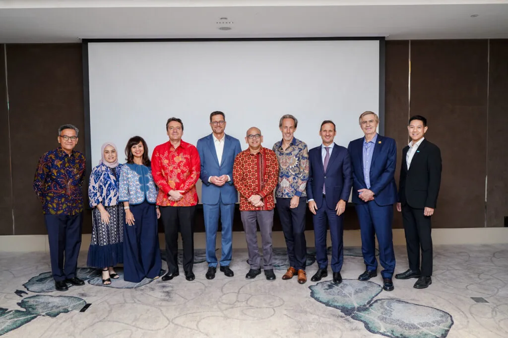 Foto aktivitas kerja perusahaan